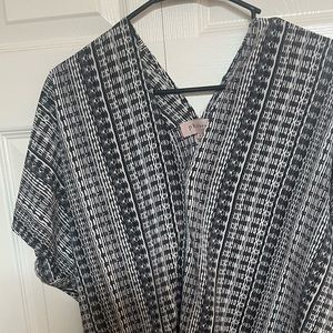 Philosophy top size small